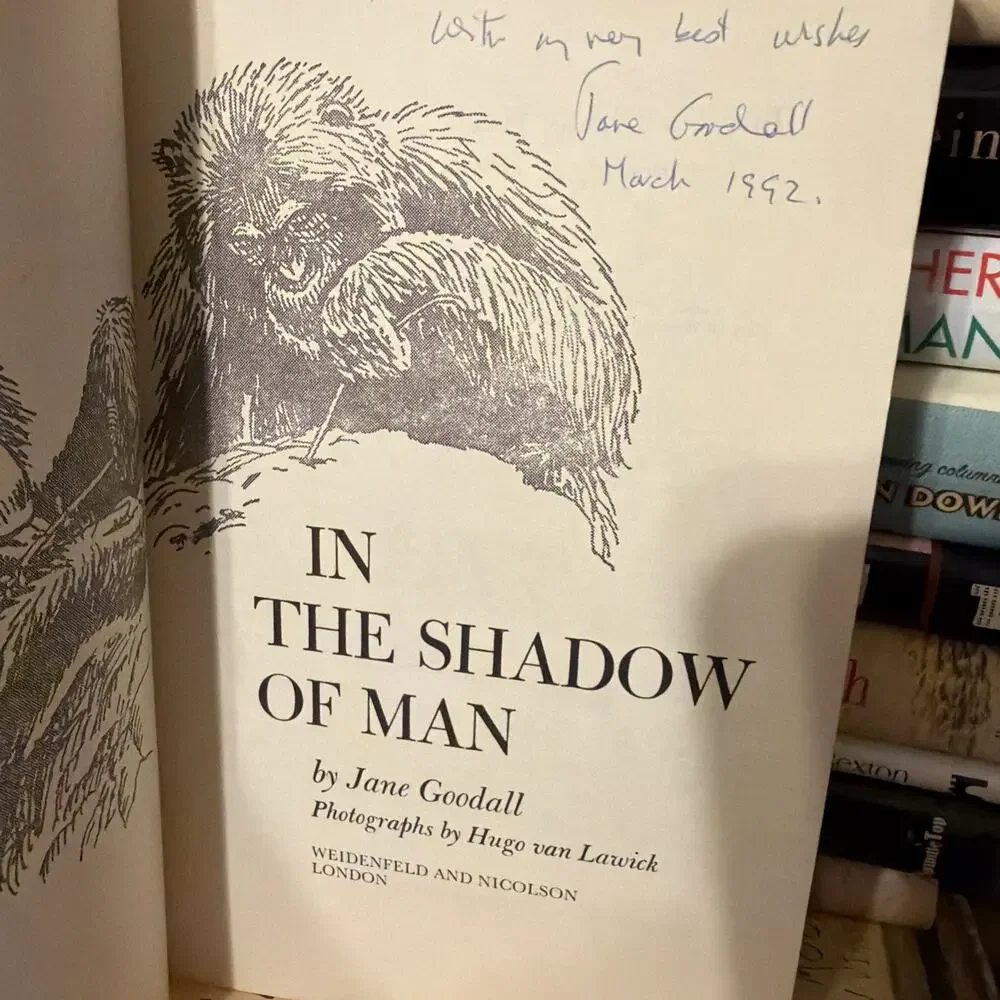 In the Shadow of Man Signed‎ by Jane Goodall Revised Edition Signed Copy